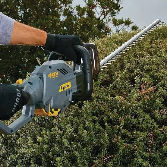 Lynxx 40V Lithium Cordless Hedge Trimmer ( USA LOT)
