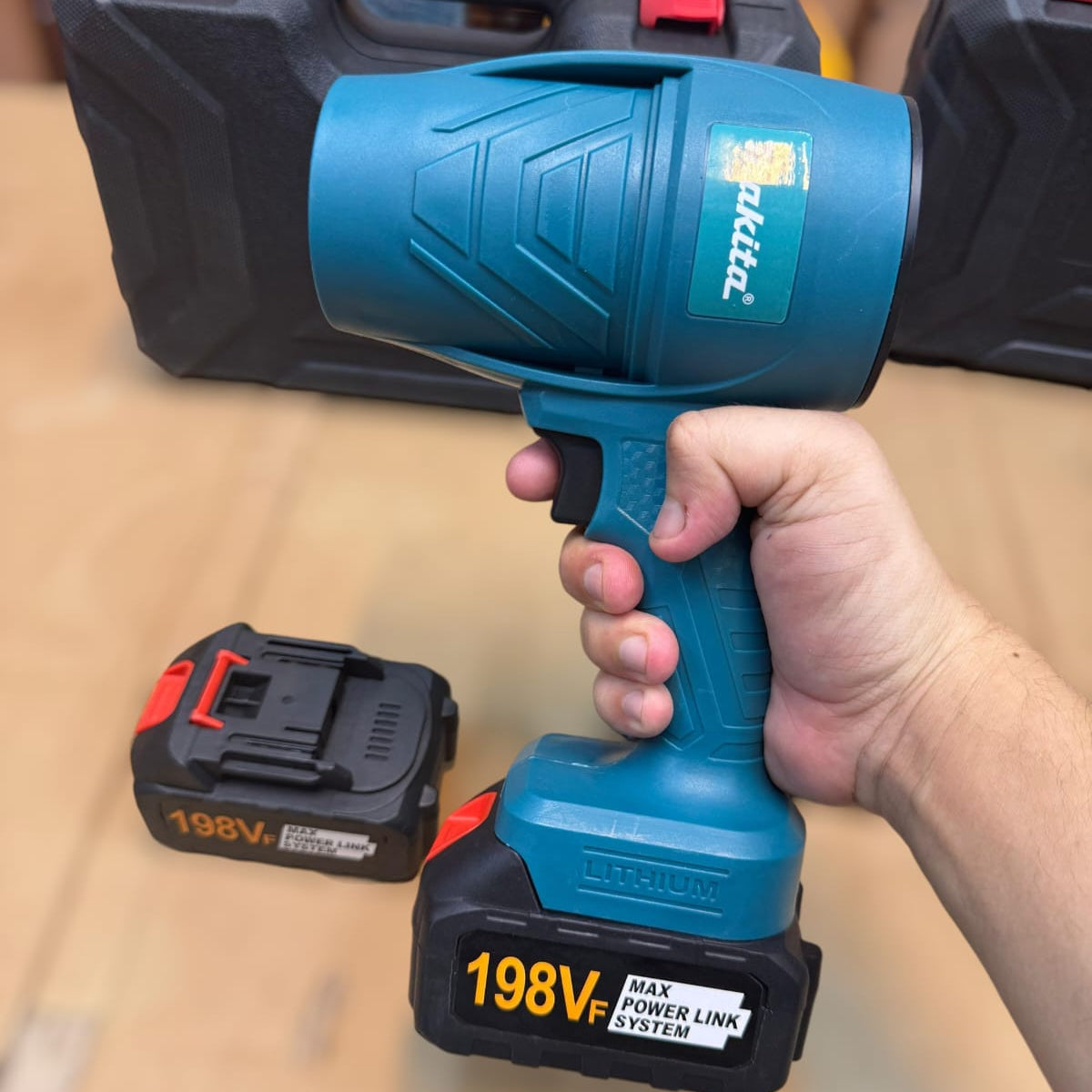 MDHL Super Jet Blower – Cordless 48V Turbine Air Blower with 2 Batteries & Carry Case