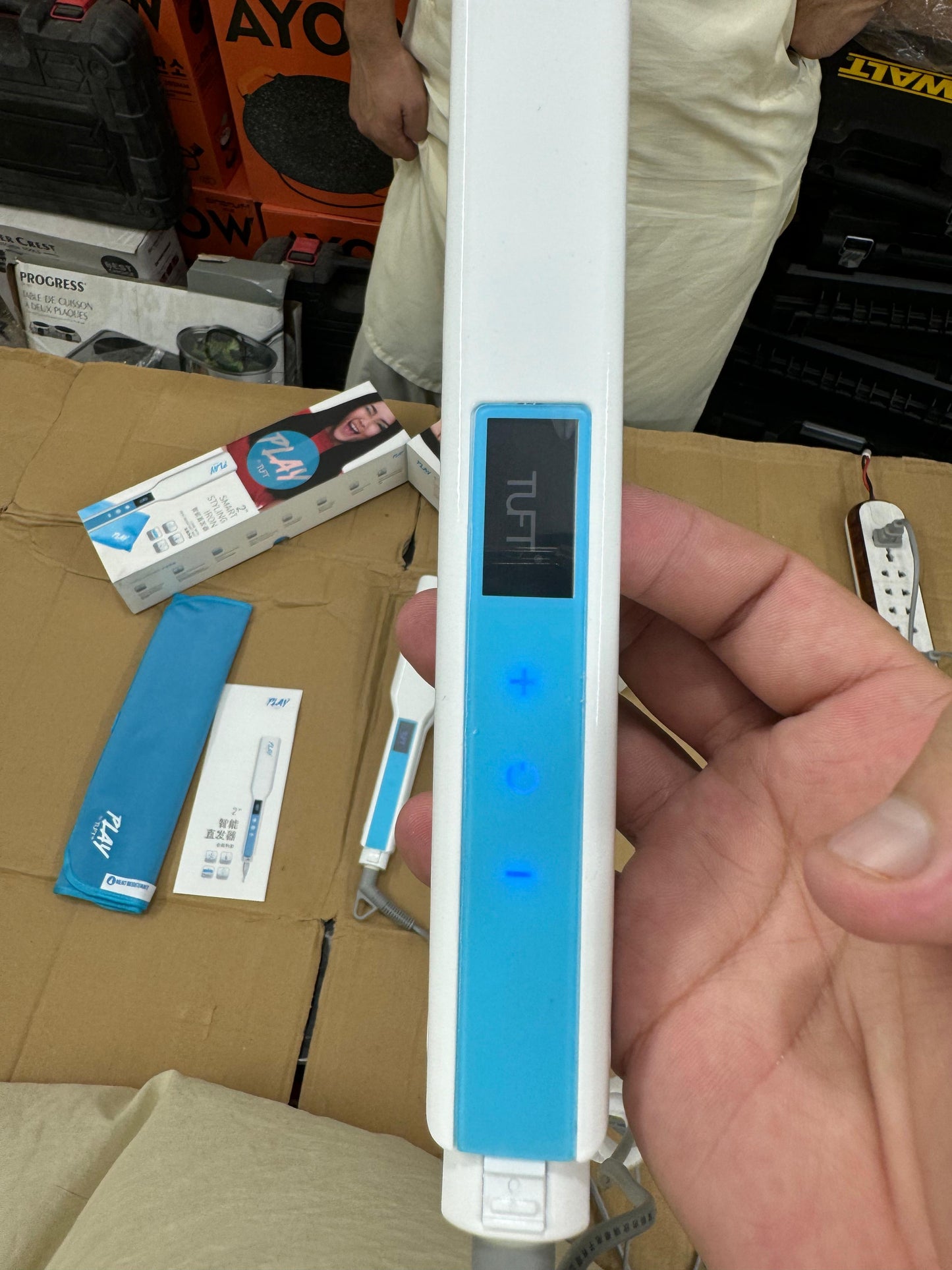 Singapore import play professional hair straightener