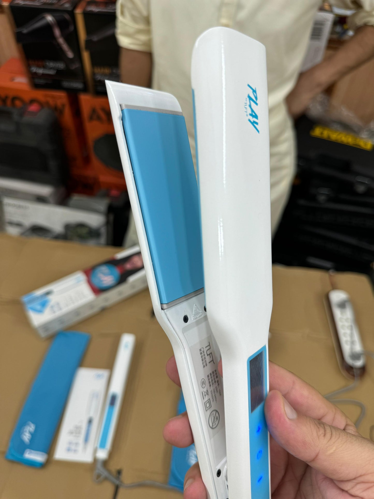 Singapore import play professional hair straightener