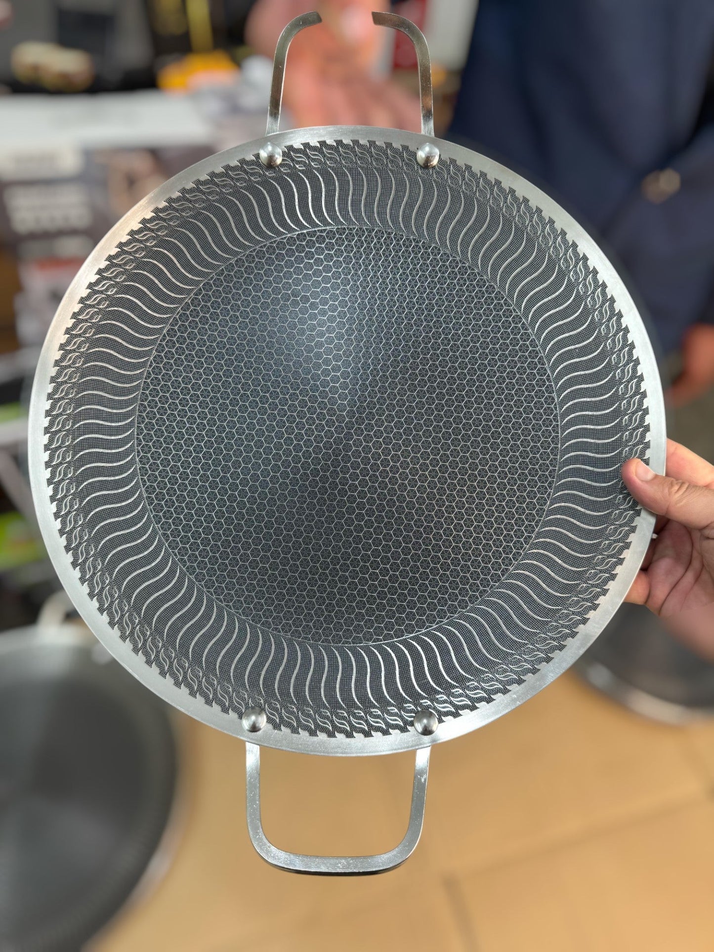 Germany lot 36cm  honeycomb lesser coating tawa