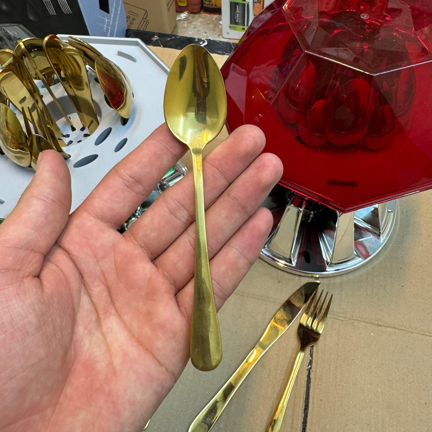 Diamond cutlery golden 24 pcs set