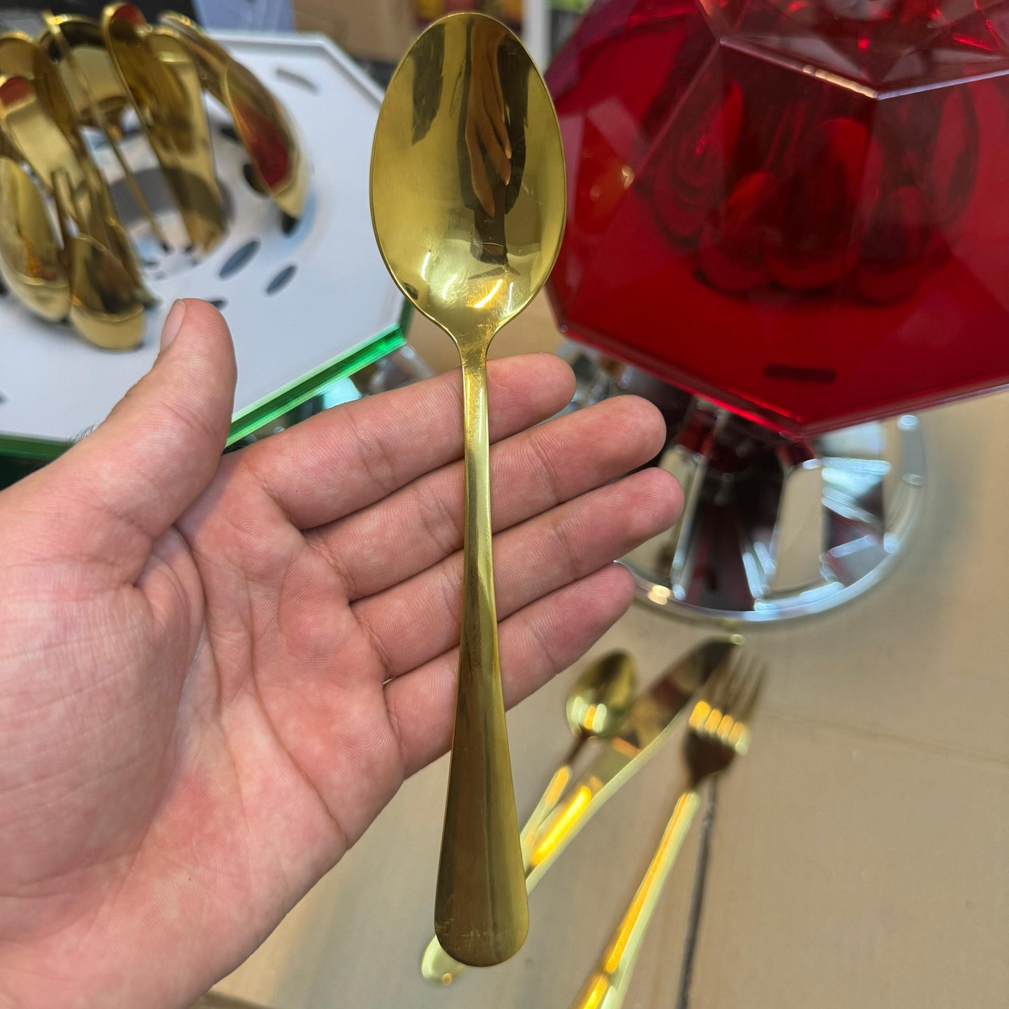 Diamond cutlery golden 24 pcs set