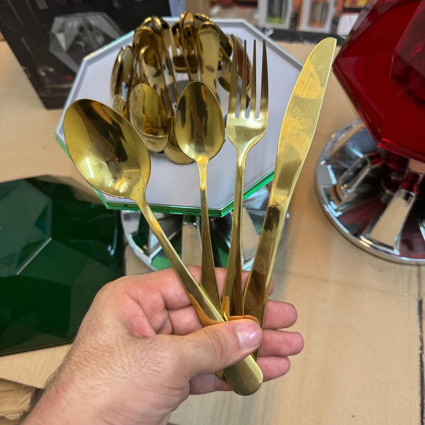 Diamond cutlery golden 24 pcs set