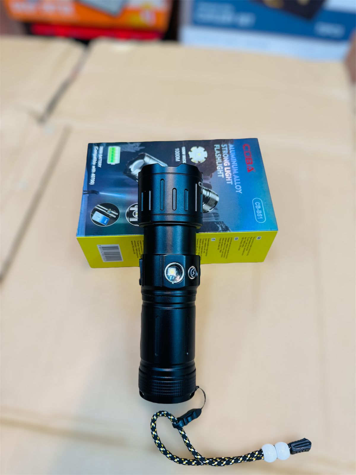 cuba 1000m range torch & flash light B51