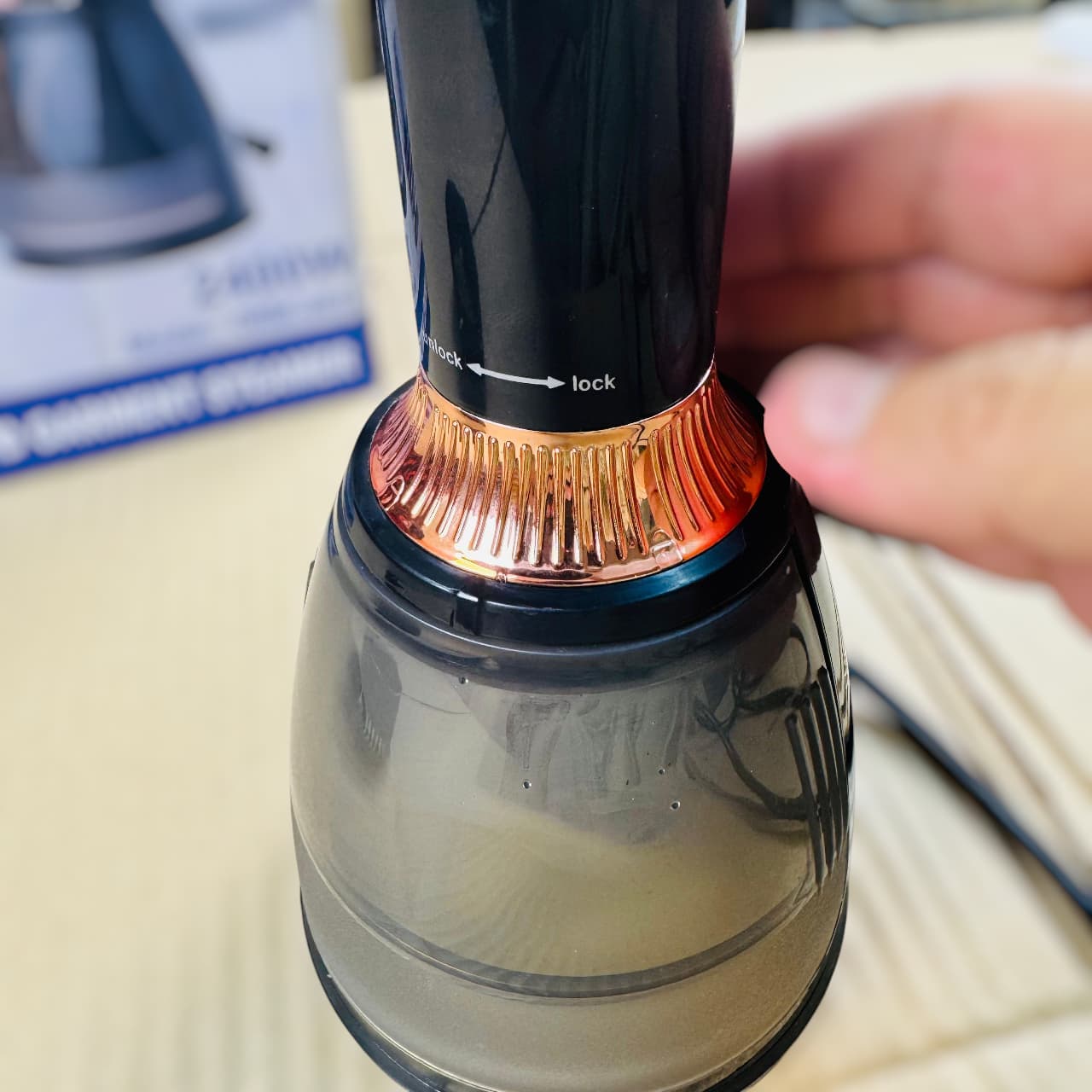 ORVICA handheld multi speed garment steamer