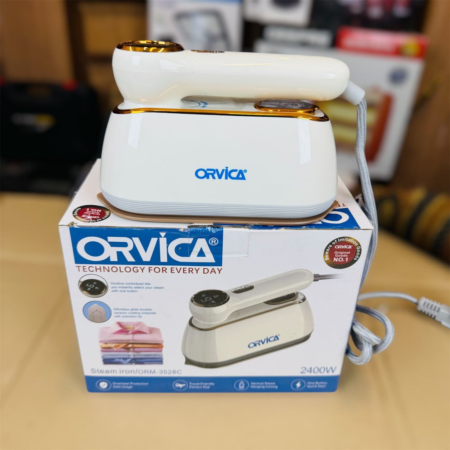 ORVICA & ARSHIA handheld steam iron