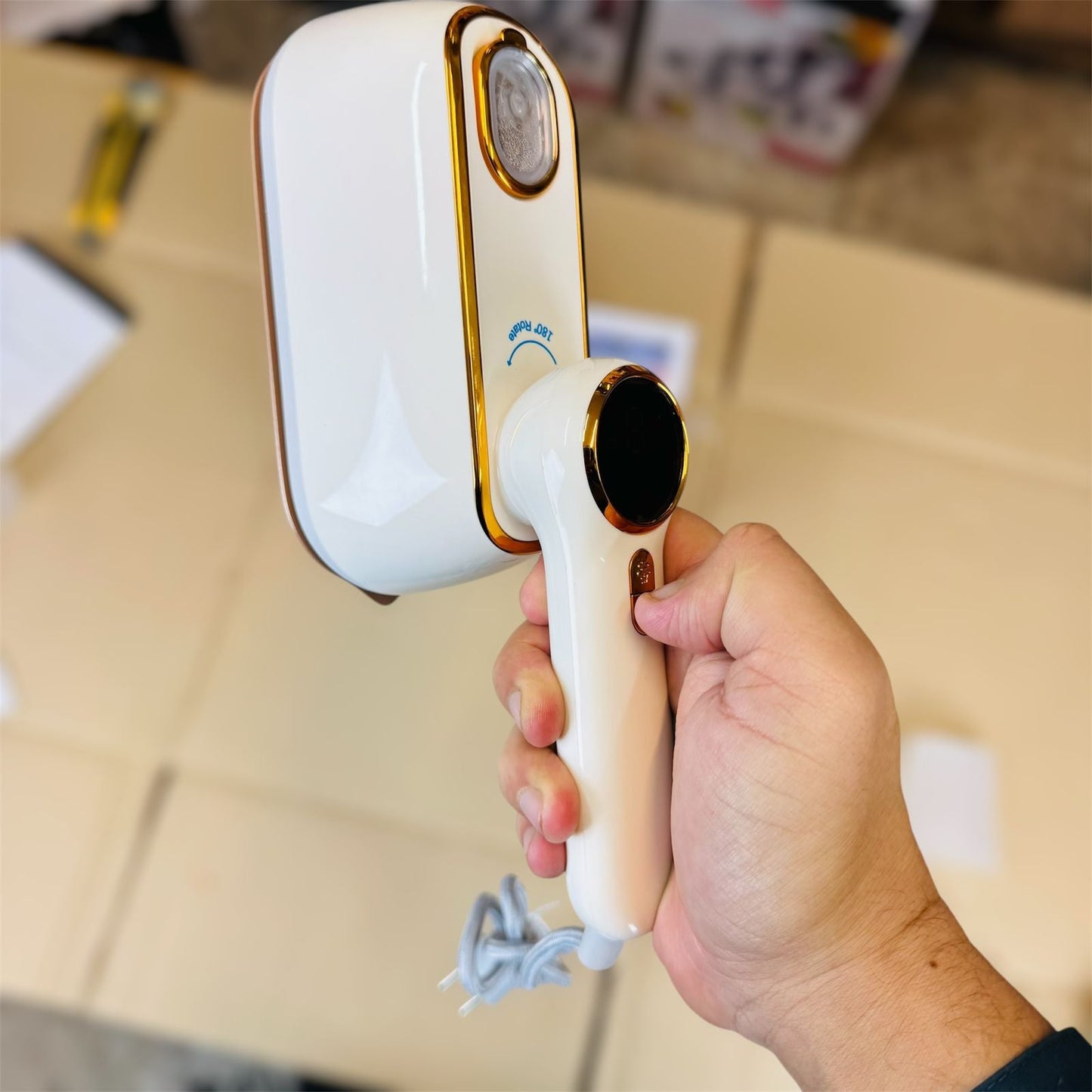 ORVICA & ARSHIA handheld steam iron