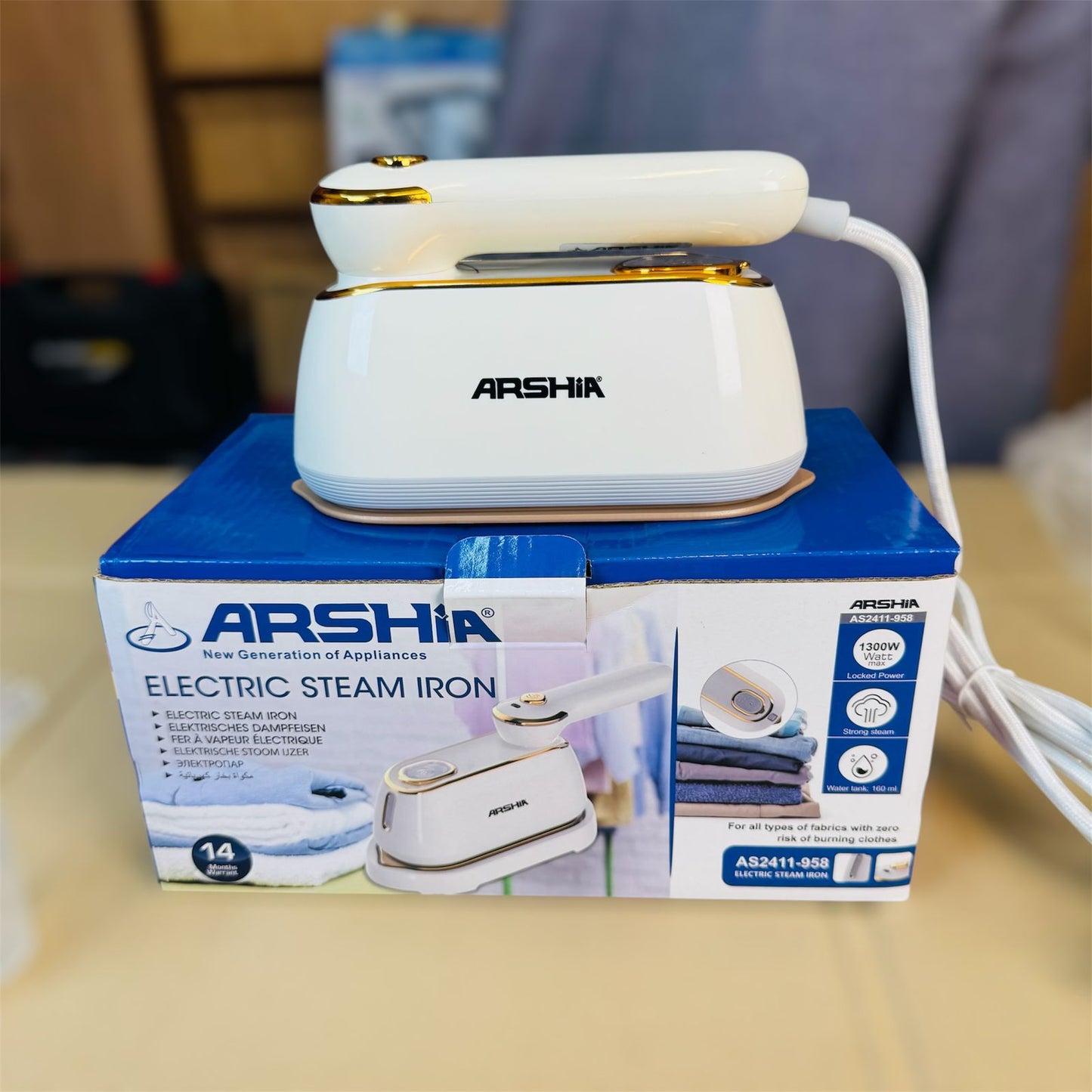 ORVICA & ARSHIA handheld steam iron