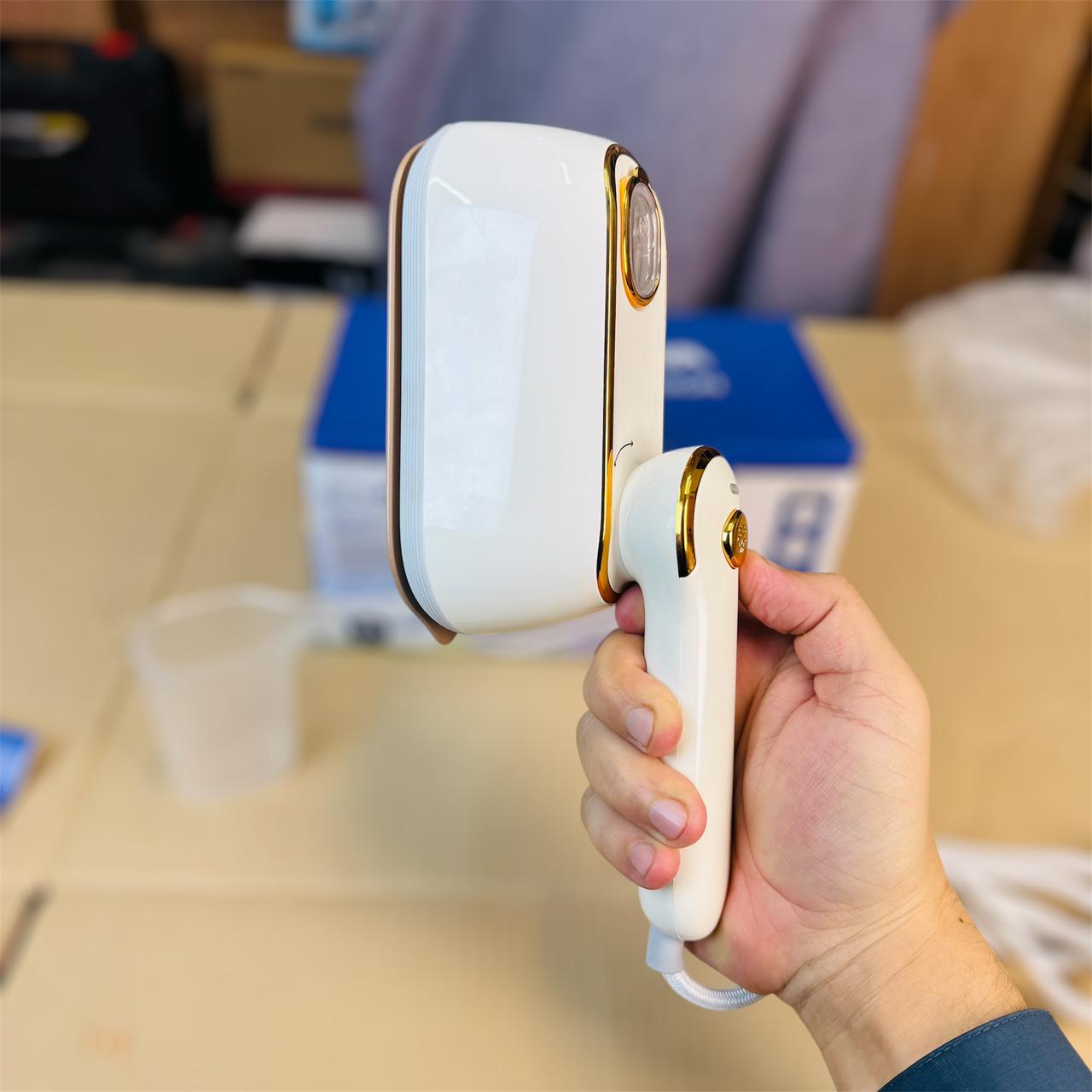 ORVICA & ARSHIA handheld steam iron