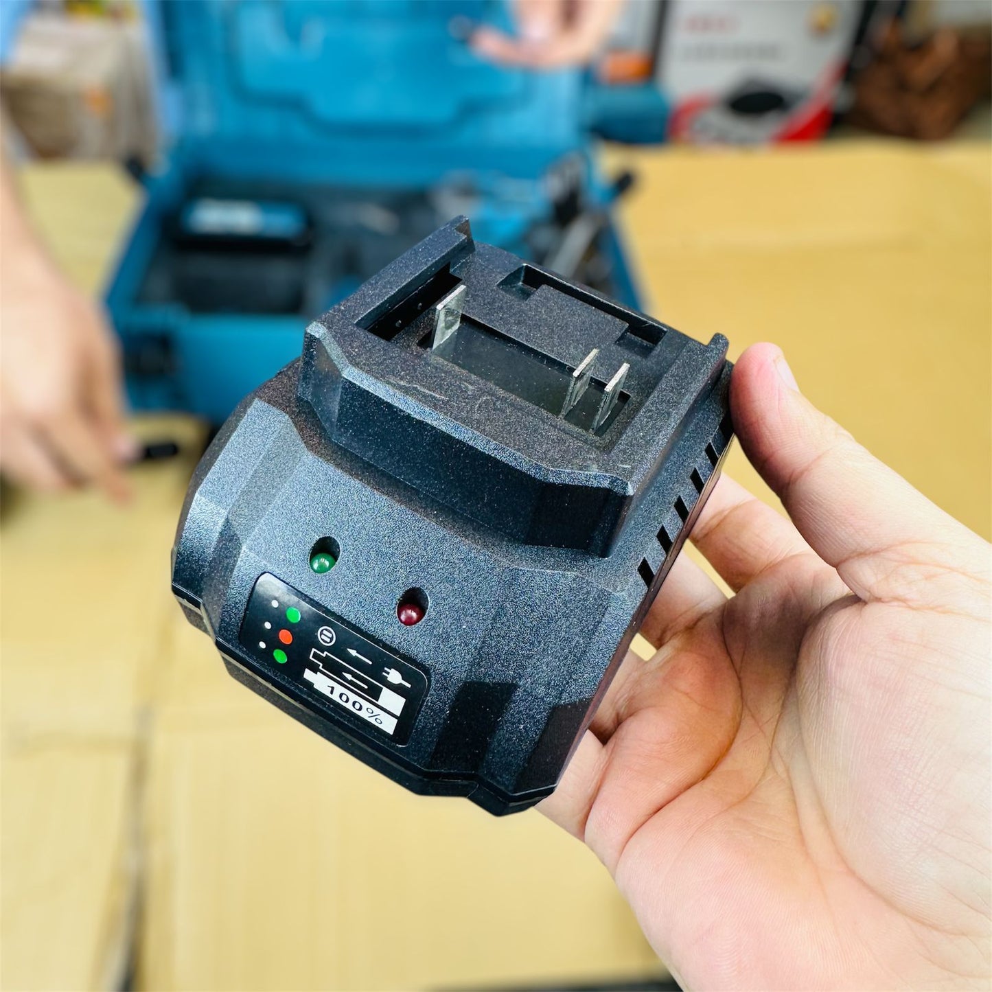 Makita 4 in 1 impact wencher set 800nm (commercial)