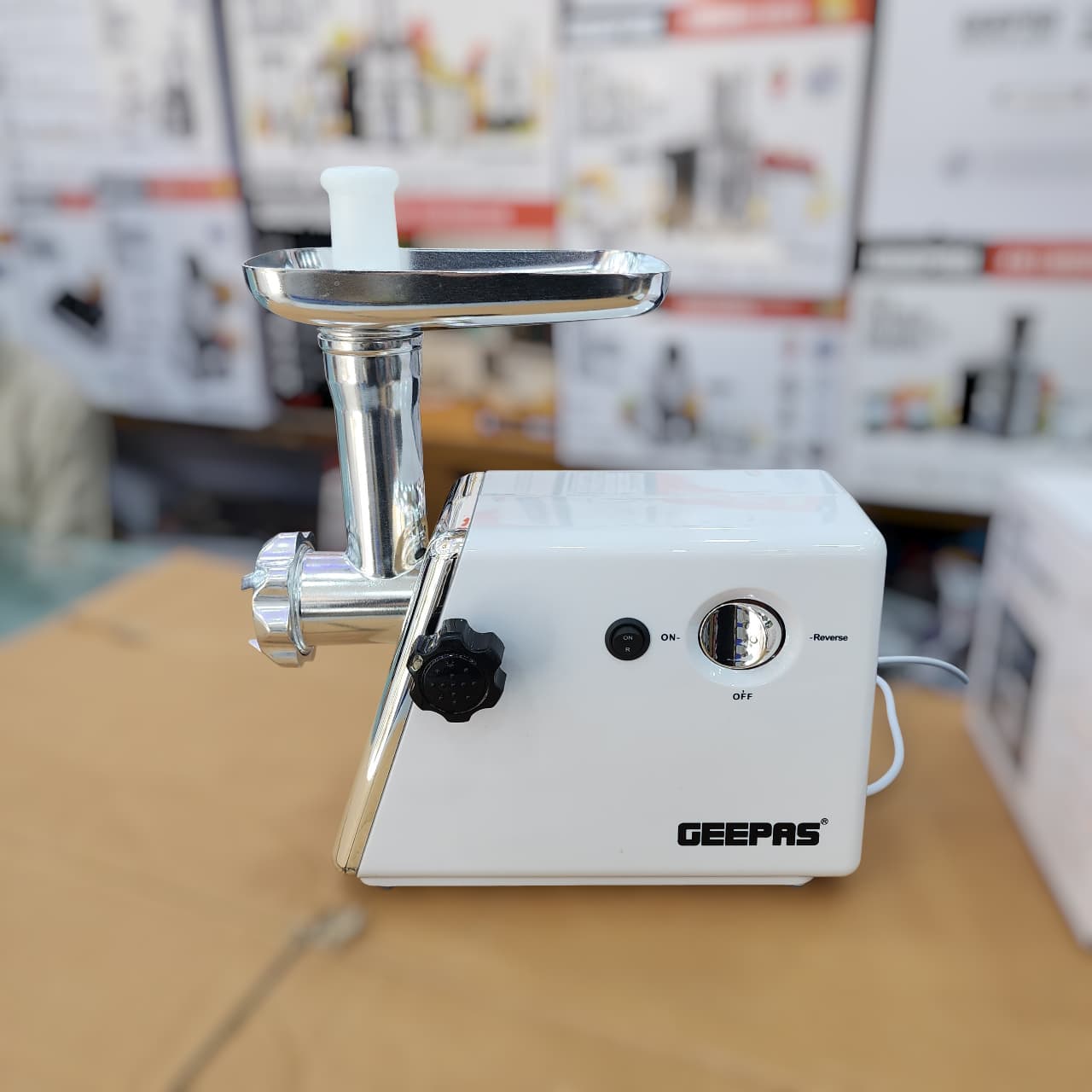 Geepas meat grinder (2 YEAR WARRANTY