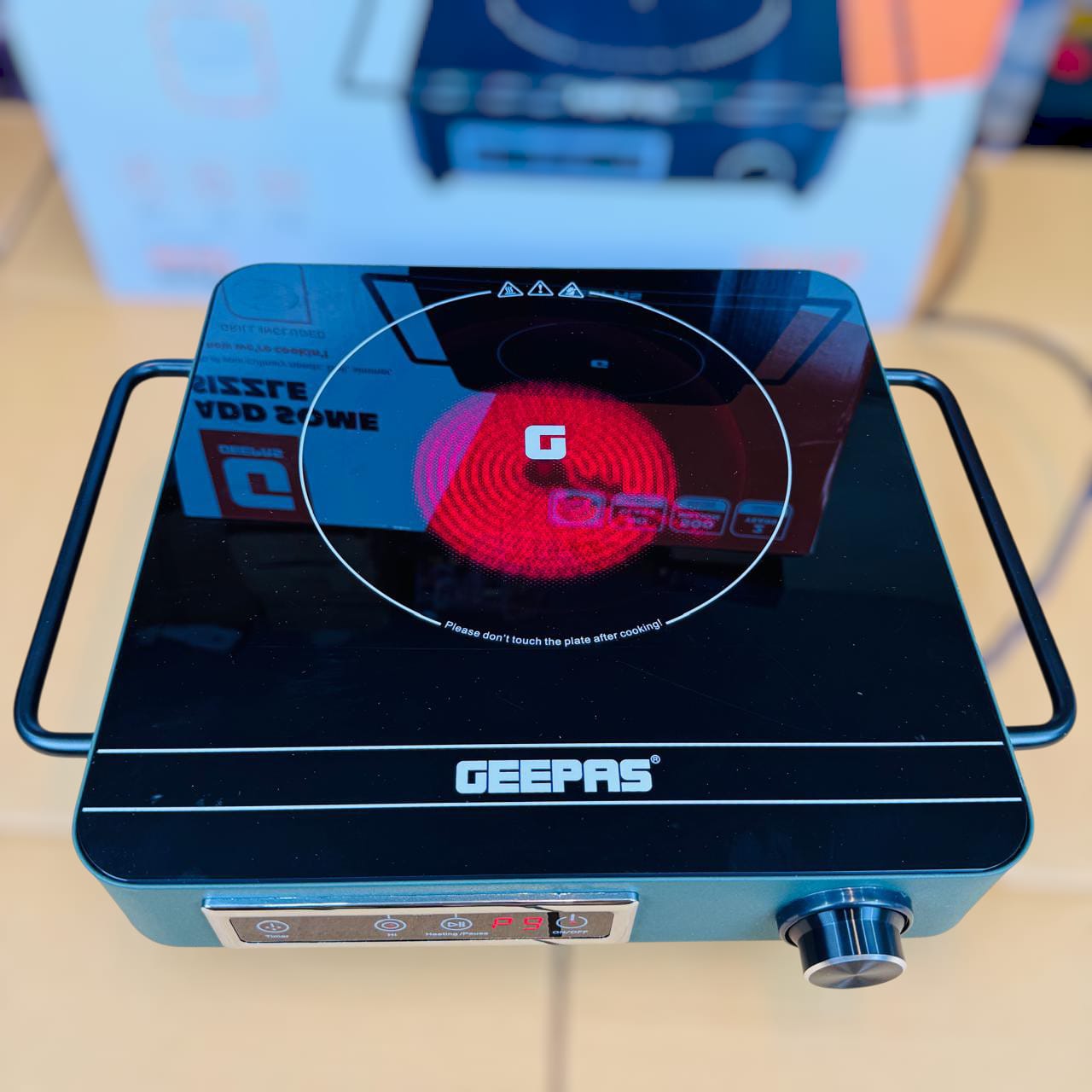 Geepas Digital hot plate Infrared Cooker