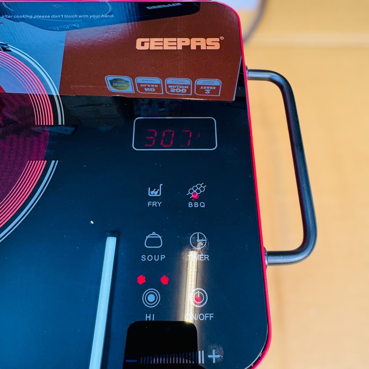 Geepas Digital hot plate Infrared Cooker
