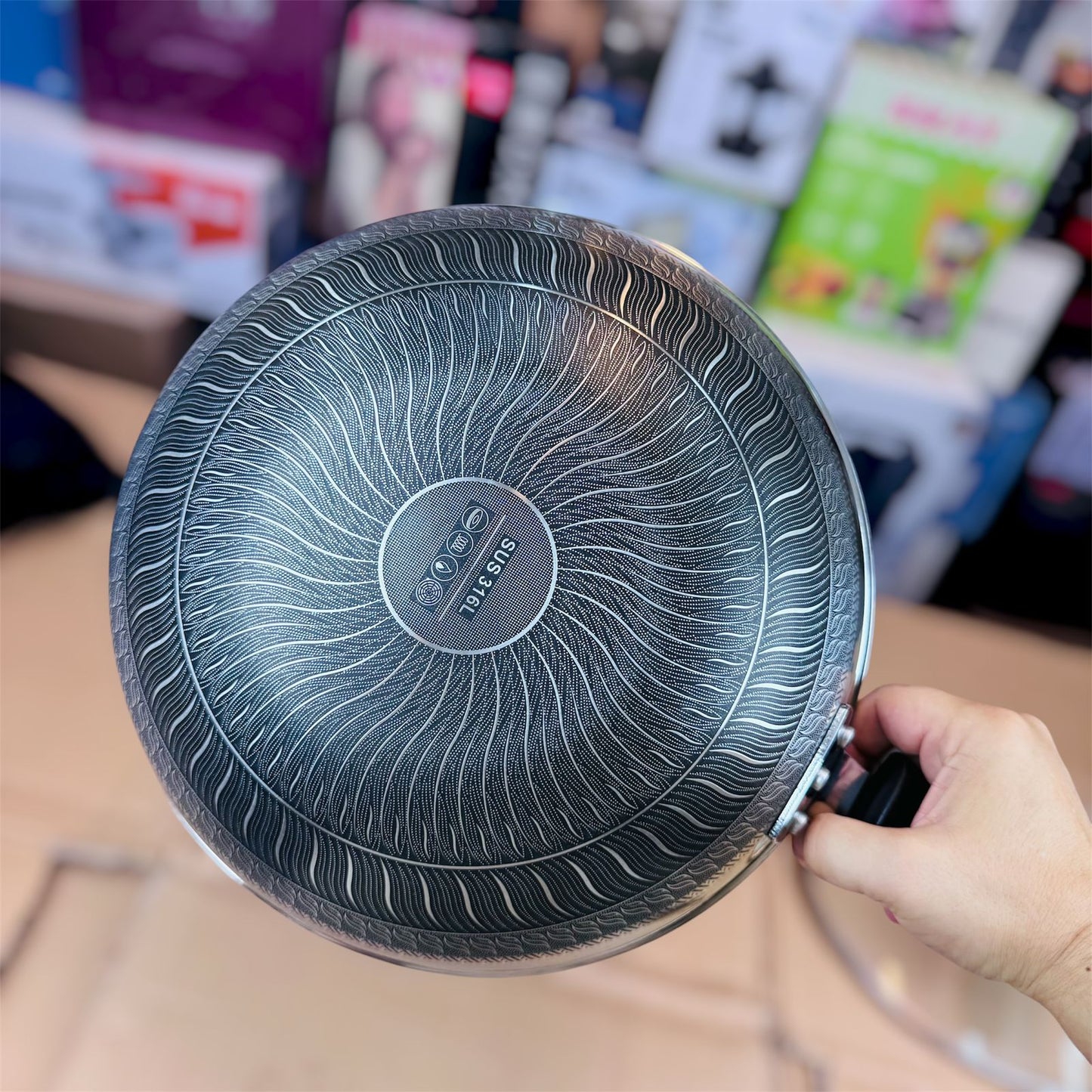 Honeycomb Laser Coating Deep Fry Pan 32cm with Silicon Handle