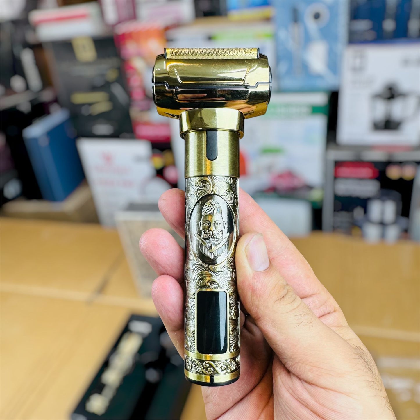 METAl 2 in 1 shaver & hair trimmer M 670