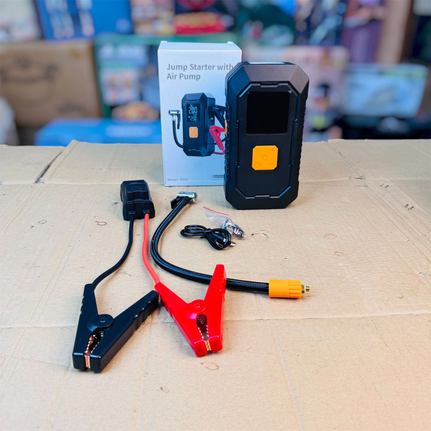 4 in 1 jump starter tire inflator with power bank M ES12