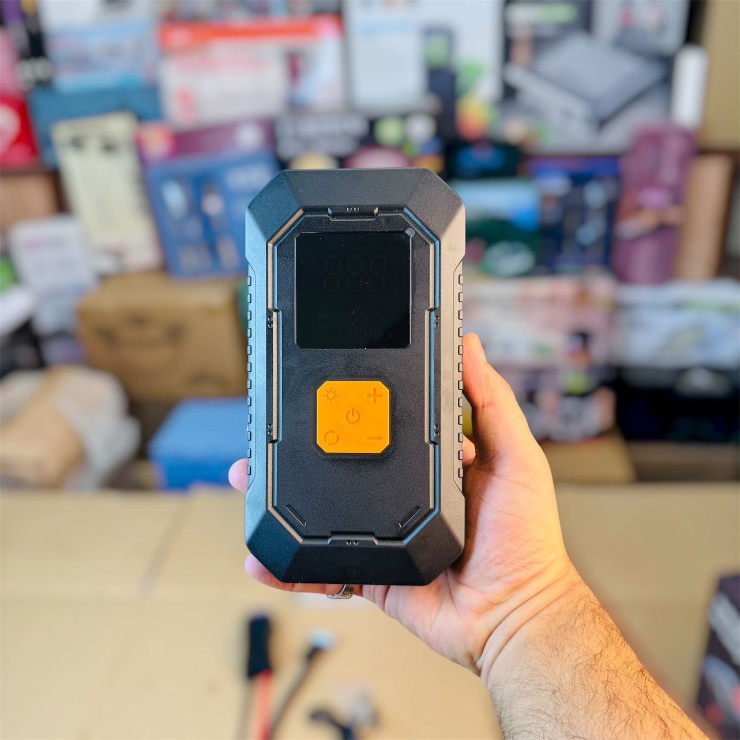 4 in 1 jump starter tire inflator with power bank M ES12