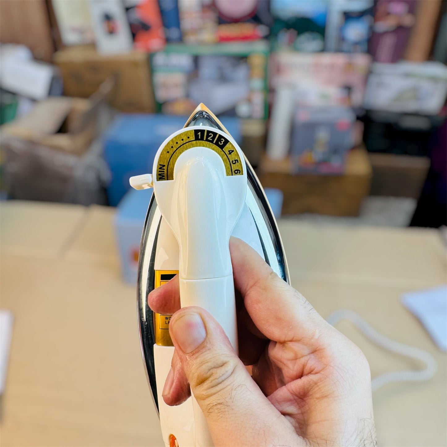 Uakeen Electric Dry Iron ZL-835