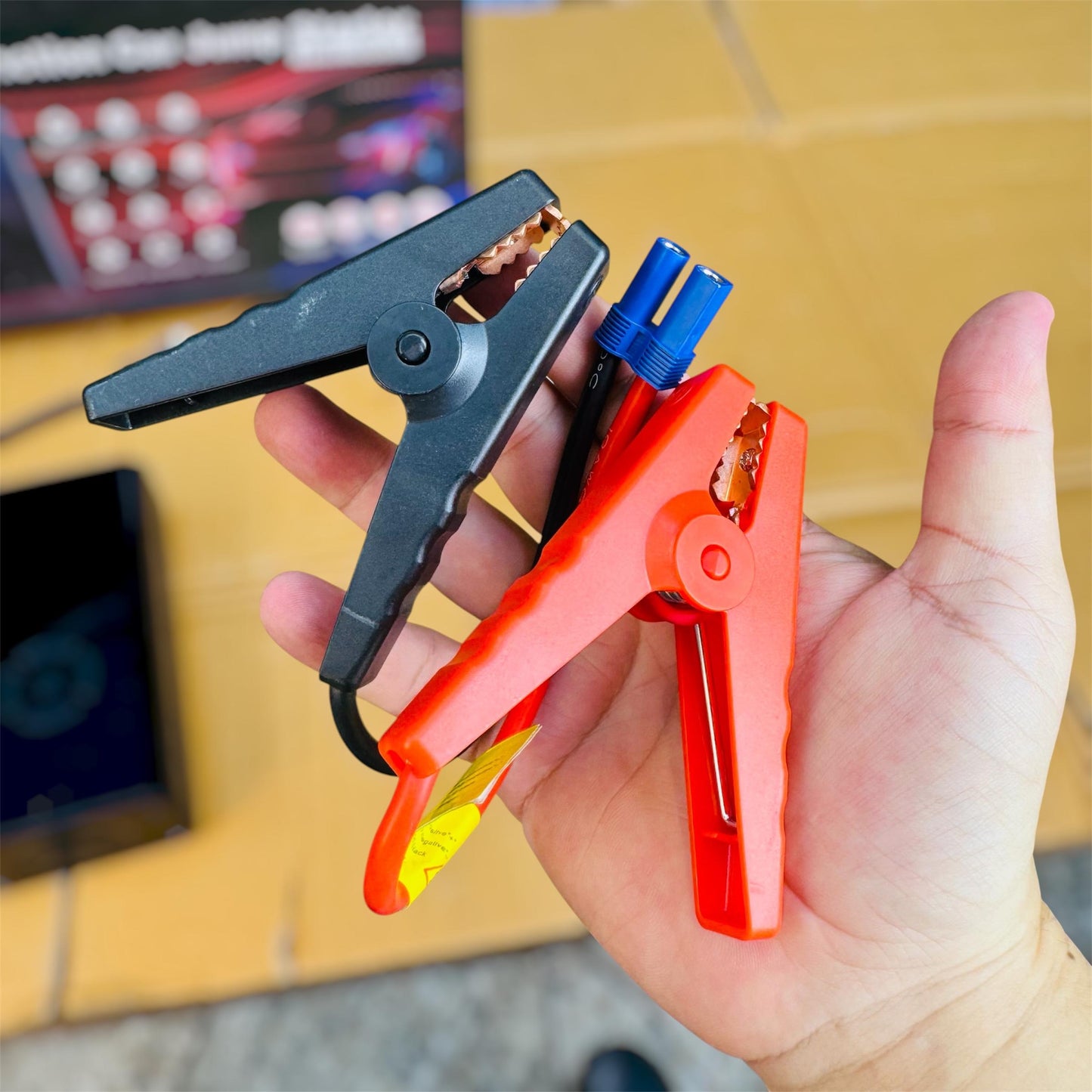 Multifunction car jump starter HW-0353