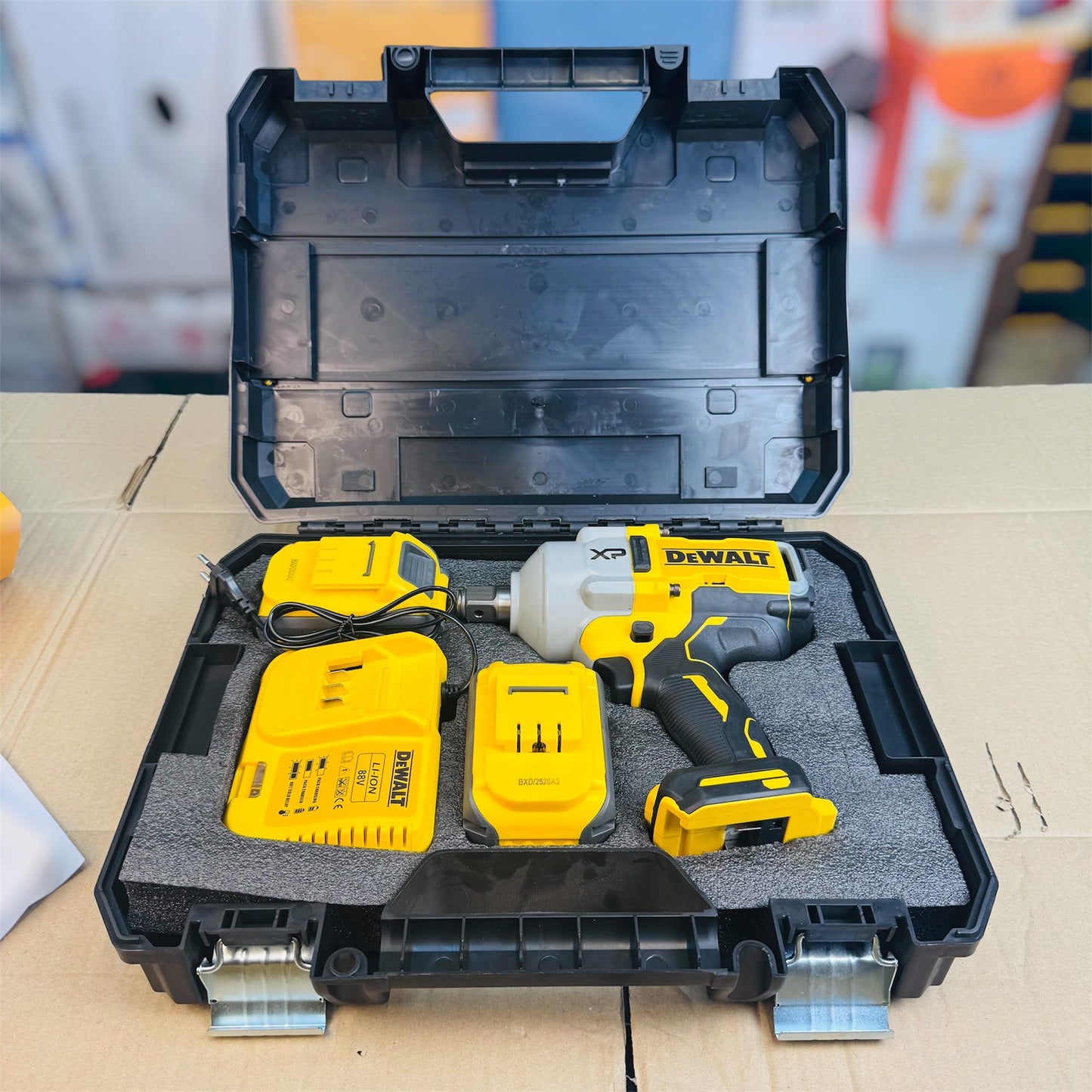 Dewalt commercial impact wrench DCF 961