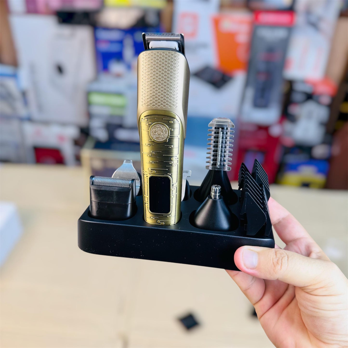 6-in-1 Professional Trimmer & Shaver – All-in-One Grooming Kit for Beard, Hair & Body