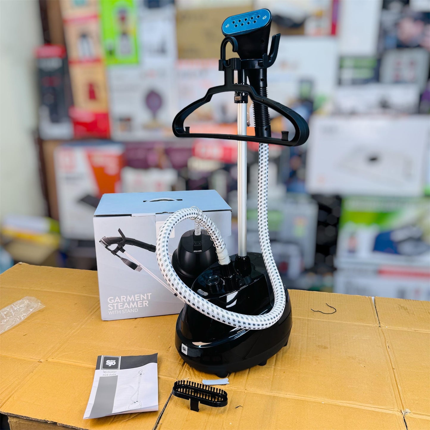 Garment Steamer Iron 1.6L 2000W – Fabric Steamer for Clothes
