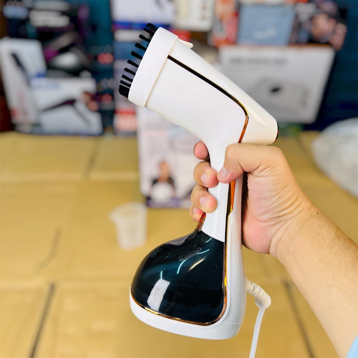 Sonifer Handheld Garment Steamer SF-9132B – Fast Heat-Up Fabric Steamer