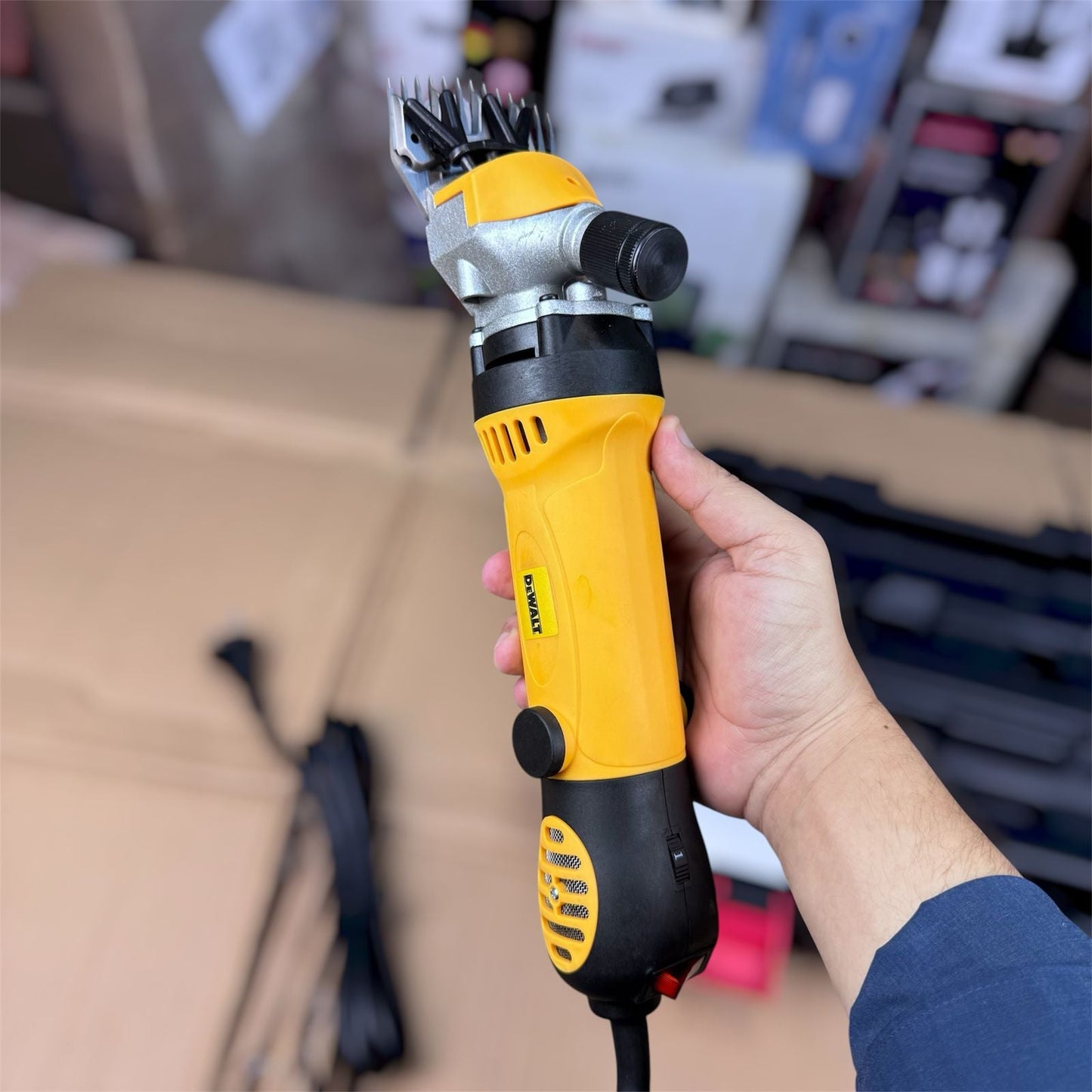 Animal hair cutting machine ( hair trimmer )