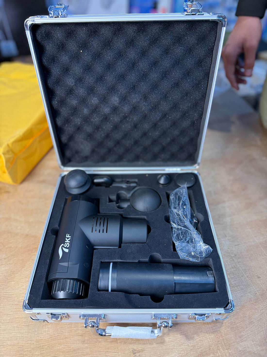 SKF 5-in-1 Gun Massager