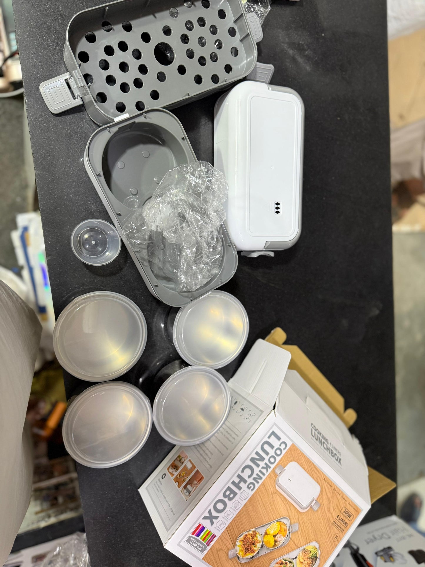 Double Layer 4-Pot Electric Lunch Box