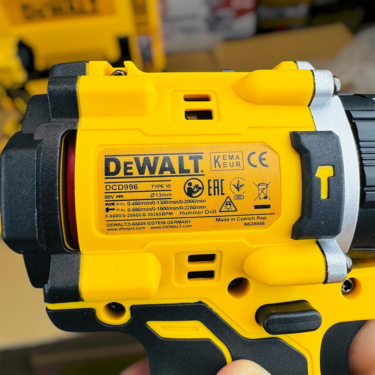 Dewalt 2 in 1 drill & impact wench with tools ( made in CZECH REPULIC )