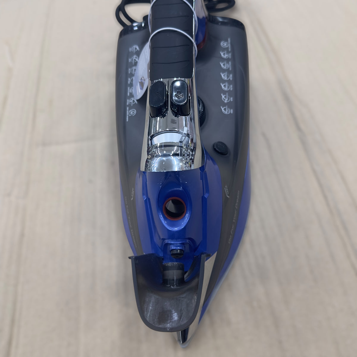 Uakeen Germany Steam Iron ZL-813A (Random colours)