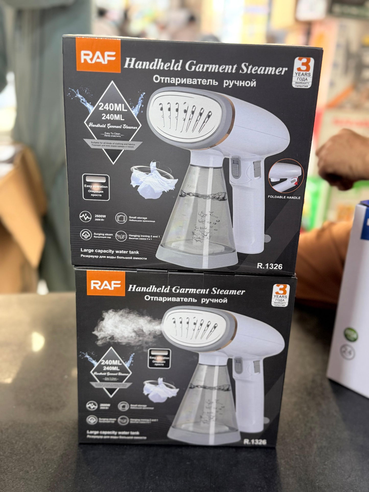 RAF Handheld Garment Steamer