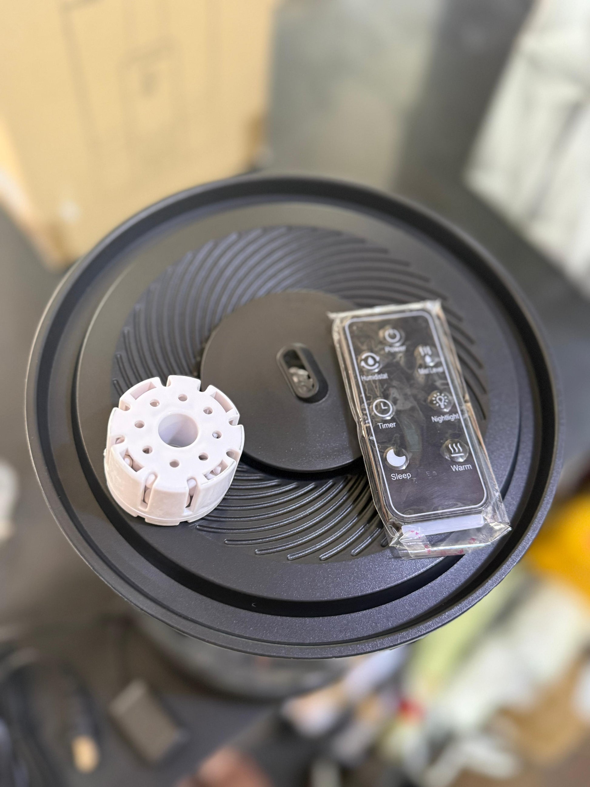 6L humidifier in bedroom setting