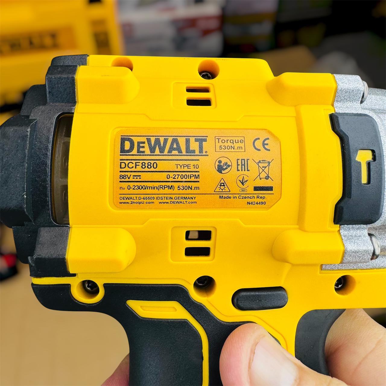 Dewalt 2 in 1 drill & impact wench with tools ( made in CZECH REPULIC )